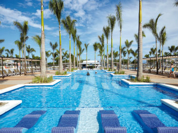 Popular All-inclusive hotel Riu Palace Costa Rica