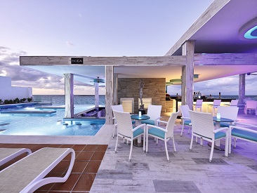Popular All-inclusive hotel in Bahamas The Riu Palace Paradise Island
