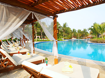 Valentin Imperial Riviera Maya