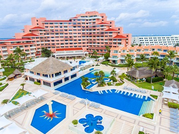 Popular All-inclusive hotel in Mexico Omni Cancun Hotel & Villas
