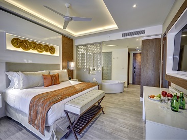 Popular All-inclusive hotel Royalton Reveal, Punta Cana