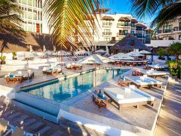Tukan Hotel & Beach Club